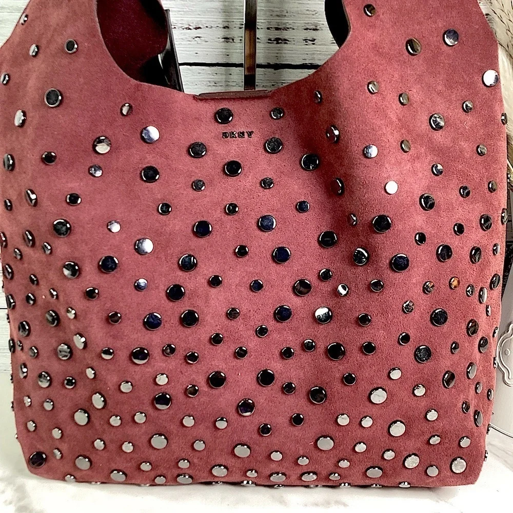 DKNY WES COLLECTION STUDDED BOHO SUEDE BAG OXBORD‎ SHOULDER HOBO PURS…